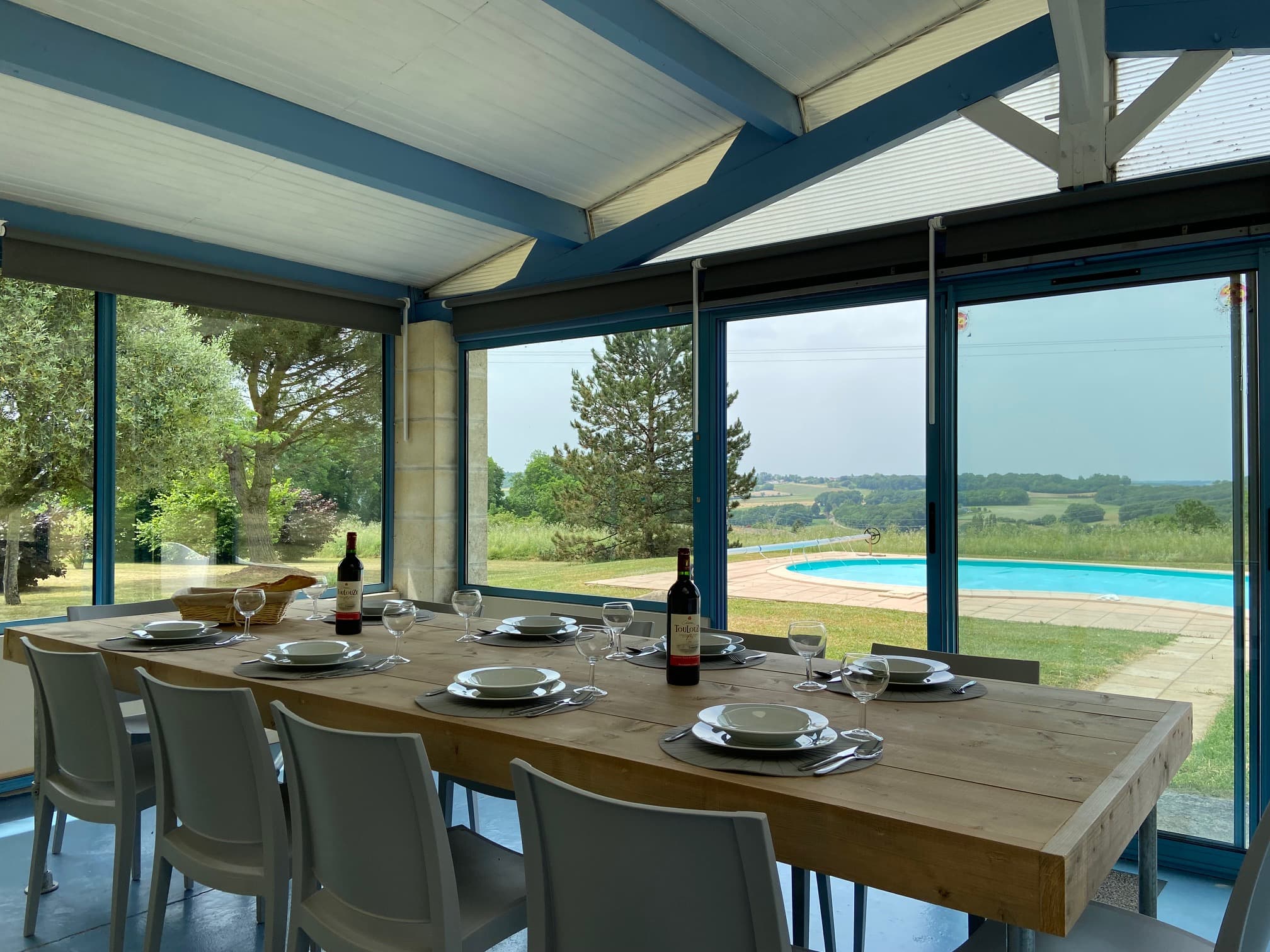 Buitenzicht op de Charentaise vakantiewoning Chez Laurent